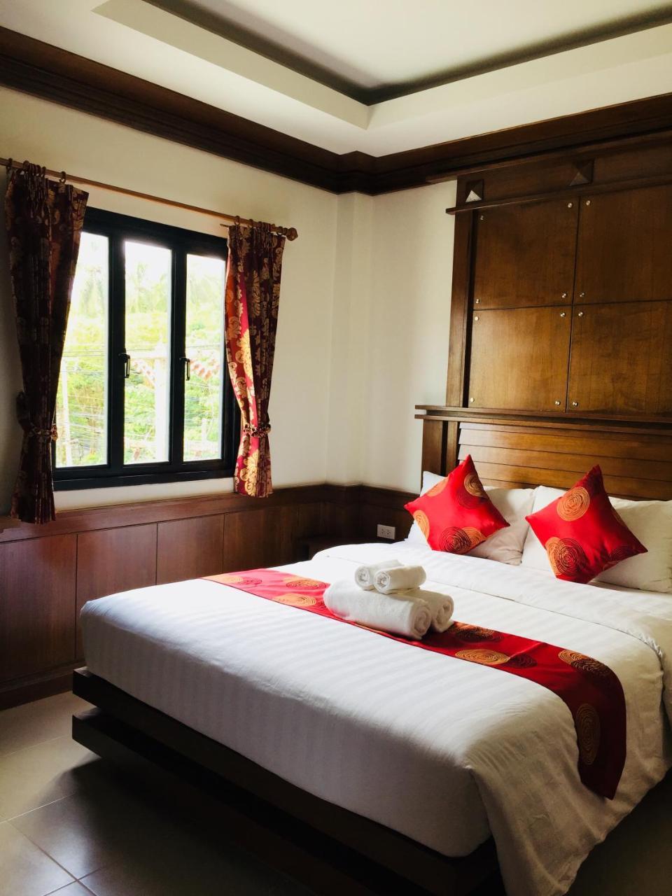 Lanta White'S House Hotel Koh Lanta Exterior photo